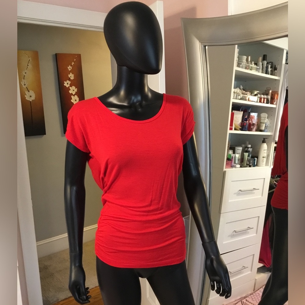 Semi backless red shirt small